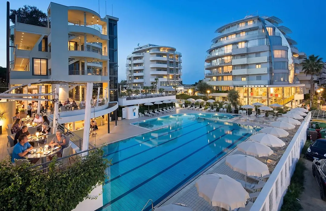 Hotel Premier & Suites - Premier Resort-1